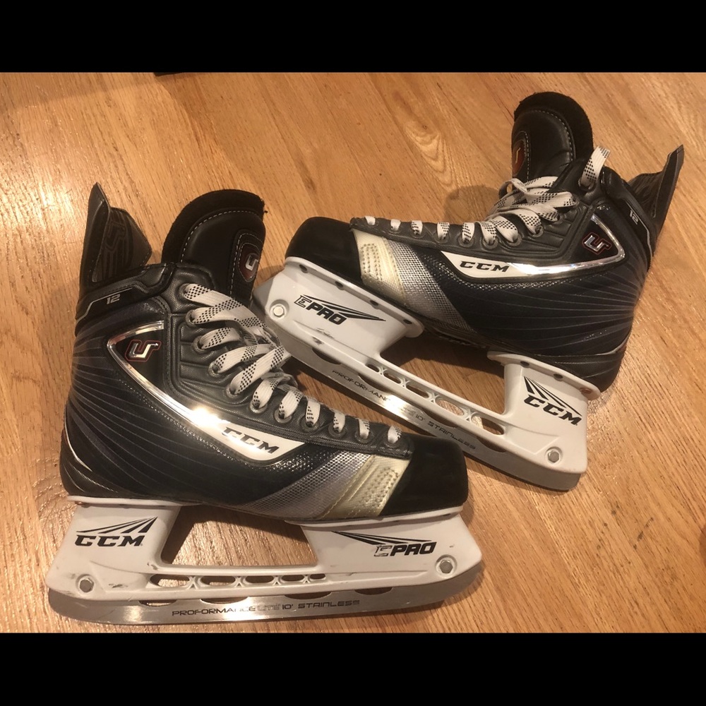 CCM U+12 hockey skates.